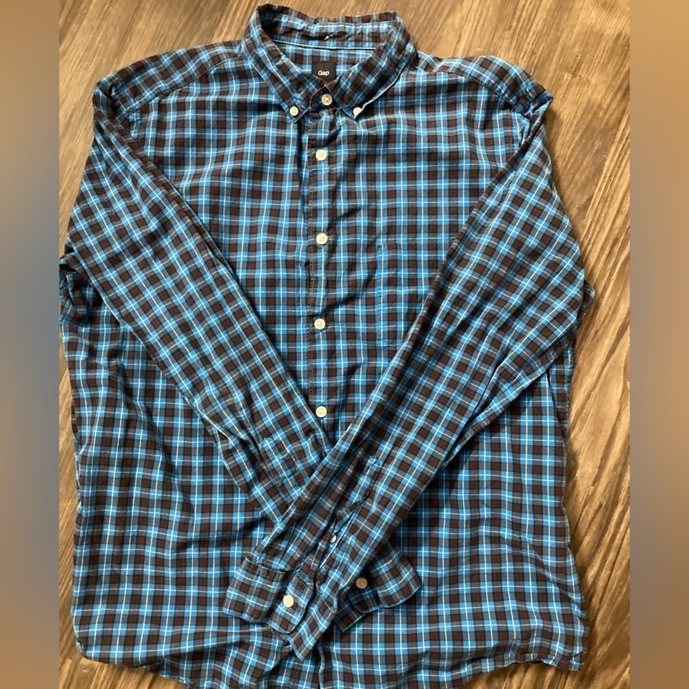GAP Men’s‎ Large Button Down Shirt